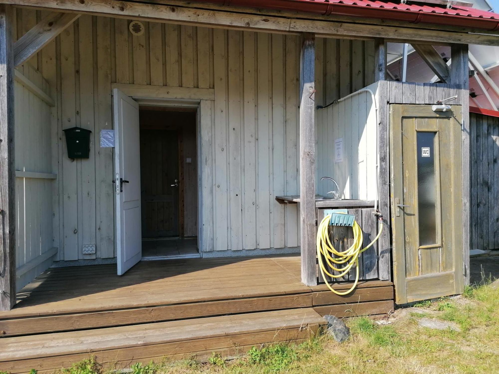 Piibelehe Guest Accommodation Kuressaare Exterior photo