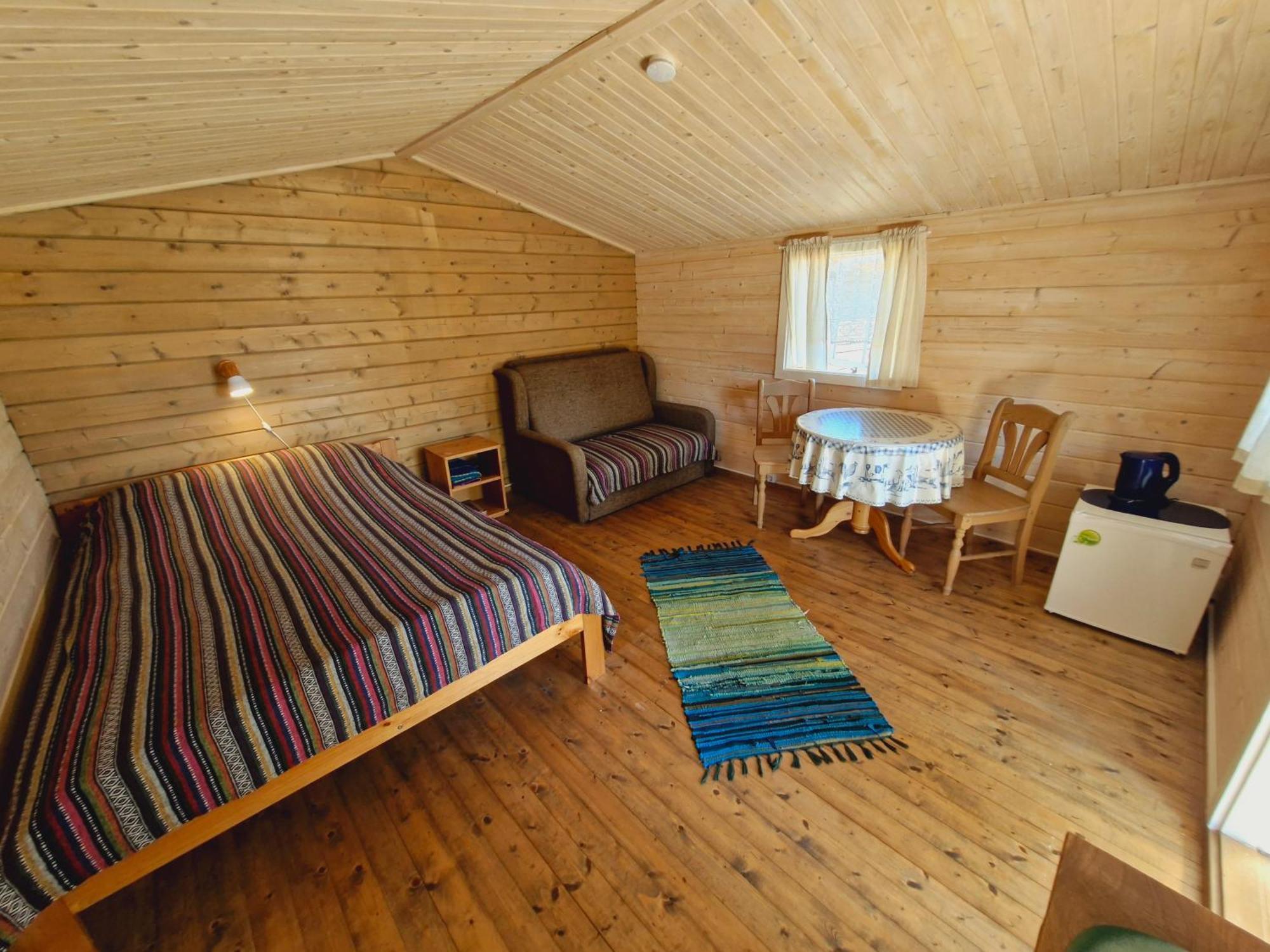 Piibelehe Guest Accommodation Kuressaare Exterior photo